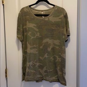 Free People camouflage oversized t shirt, size M